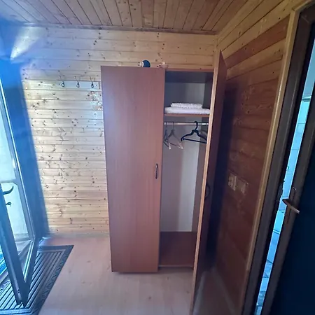 Guest house Pensiunea Delia 3*